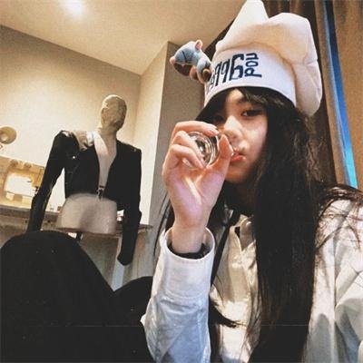 王爷功德太旺王妃又来偷运气了